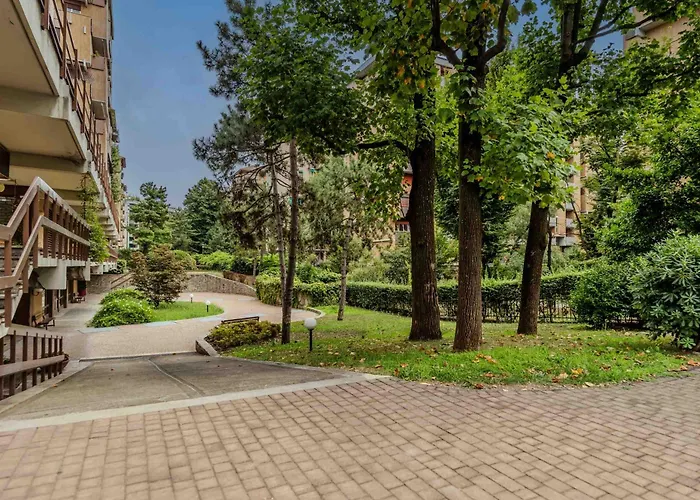 Loft Elegante In Centro o In Zona Signorile - Davanti Alla Metro